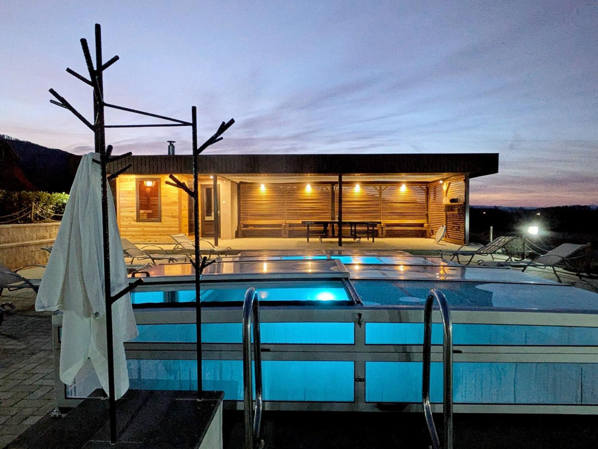 Pallos Apartments โซวาตา ภายนอก รูปภาพ